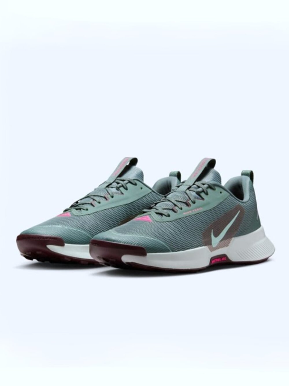 NIKE Juniper Trail 3 Running Shoes. Size 11